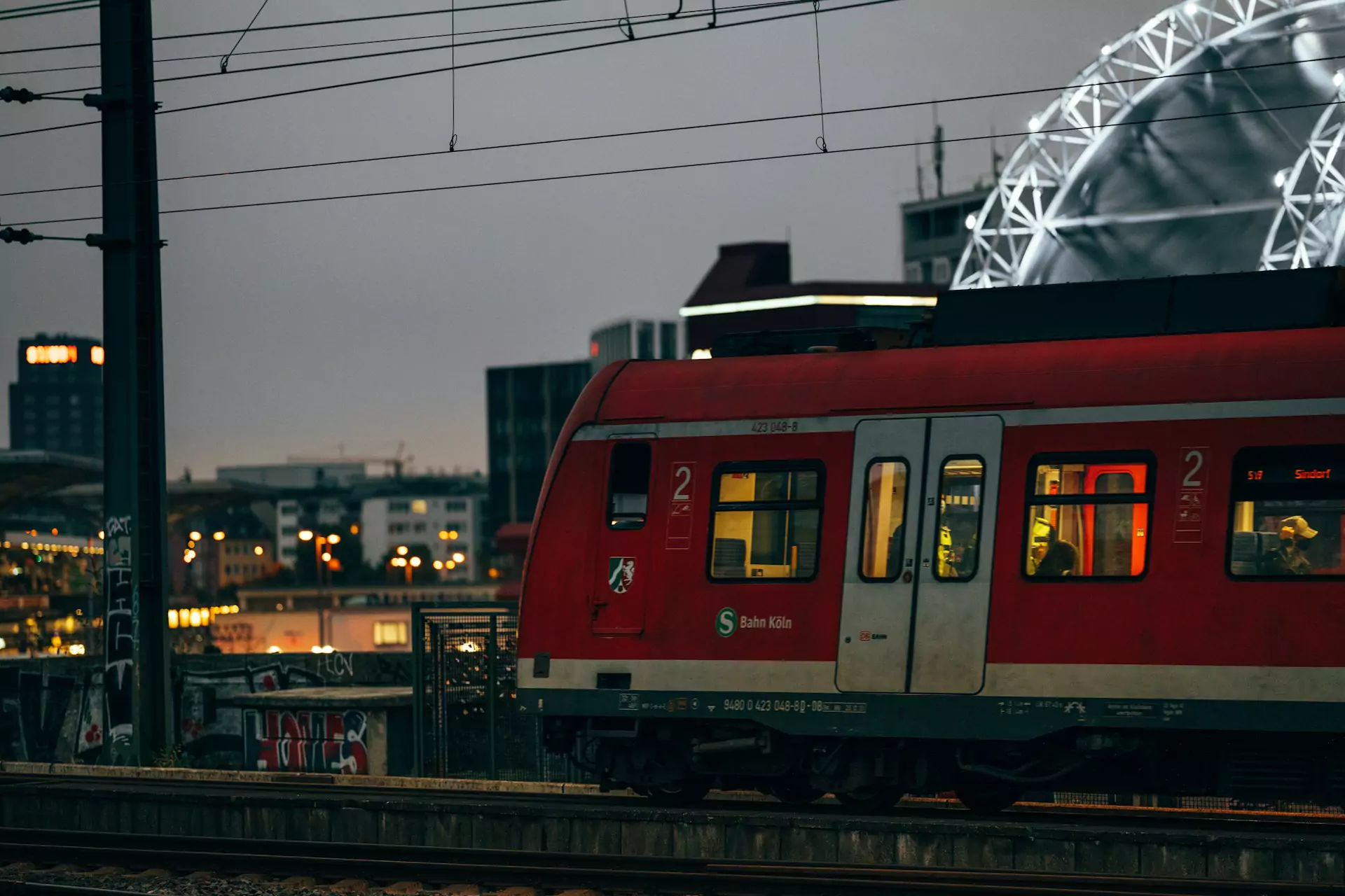 London News Live: Heathrow Services Also Disrupted As An Emergency Incident Halts Gatwick Trains.